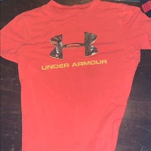 Orange camouflage tee shirt under amour